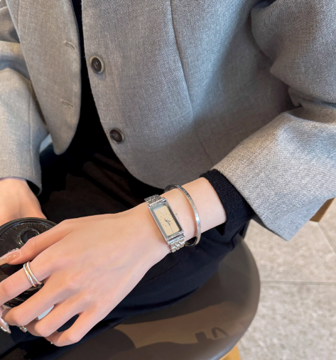 Stunning Rectangular Watch